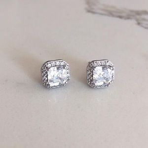 Swarovski zirconia earrings